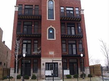 1st image of 3932 S Lake Park Ave #1N