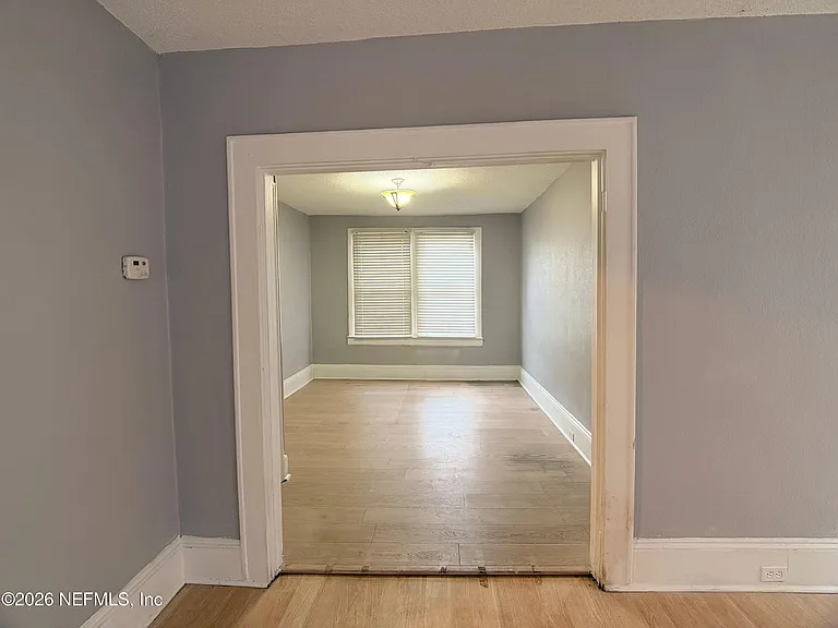 511 Ivy St — Photo 4