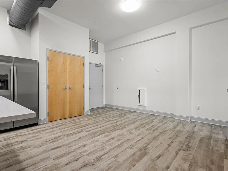 105 Main St #2 — Photo 7
