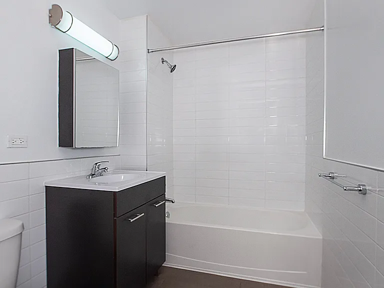401 W 25th St #17E — Photo 5