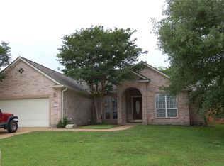6205 Cromwell Ct, Bryan, TX 77802