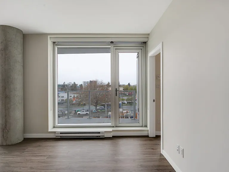 952 Johnson St — Photo 37