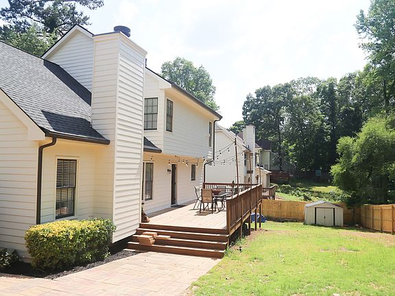 3rd image of 3561 Stillwood Dr