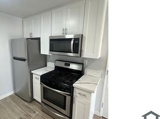 924 Island Ave APT 6, Wilmington, CA 90744