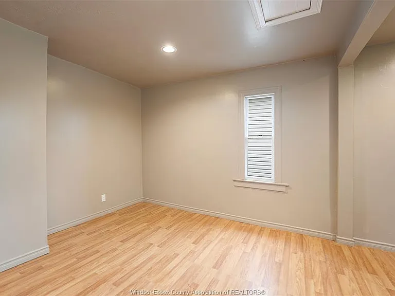 989 Lincoln Rd — Photo 10