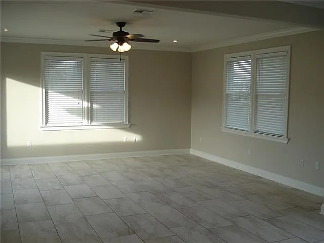 3 bed, 2.0 bath, 1993 sqft, $2,800 — Photo 4