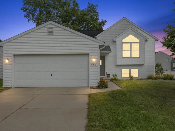 350 Tall Grass Dr, Cedar Springs, MI 49319