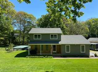 11 Glen Hill Ct, Shoreham, NY 11786