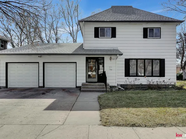 520 W 3rd St, North Platte, NE 69101