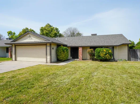 2962 Sylmar Ave, Clovis, CA 93612