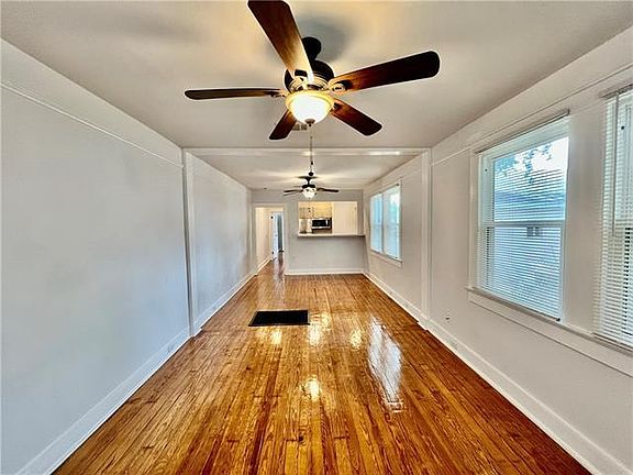5th image of 7614 Willow St