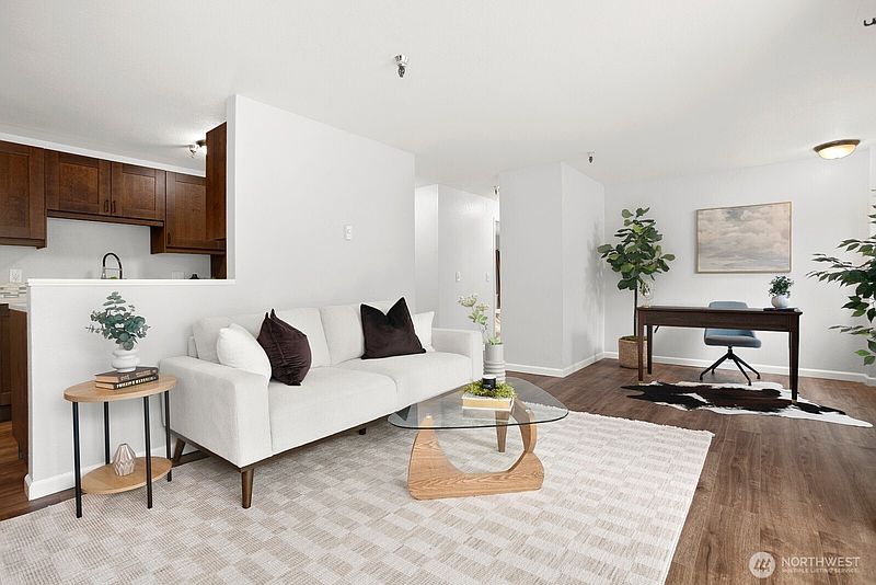 5th image of 1100 Ave NE Harrington Avenue NE #211