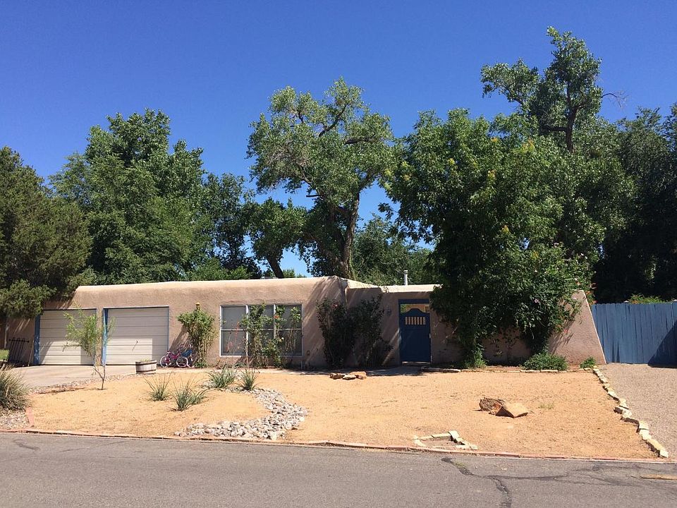 1st image of 3125 La Mancha Dr NW