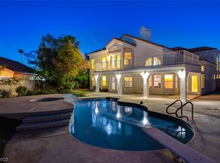 8705 Captains Pl, Las Vegas, NV 89117
