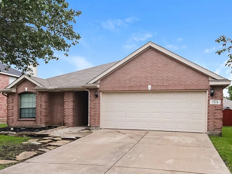 129 Arbordale Way — Photo 3