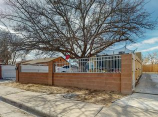 409 57th St NW, Albuquerque, NM 87105