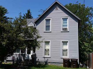 836 W Douglas St, Freeport, IL 61032