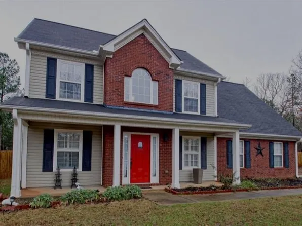 164 Dodgen Place Dr, Hampton, GA 30228
