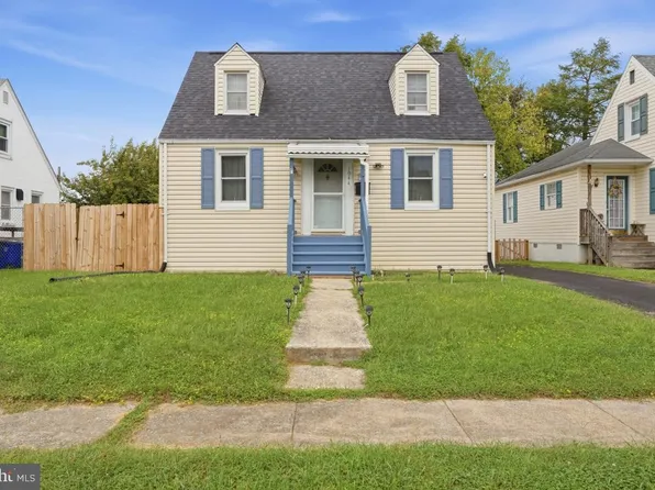 1044 Beechwood Dr, Hagerstown, MD 21742