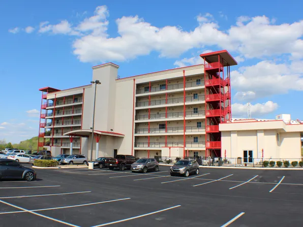 120 Raceday Center Dr Unit 306, Bristol, TN 37620