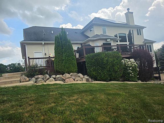5th image of 16118 Jeff Ct