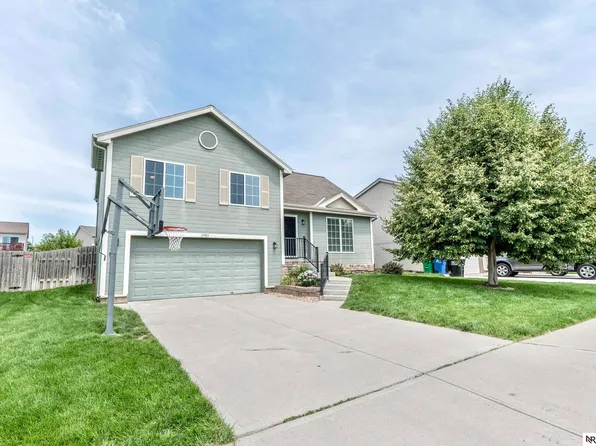 13913 Springview Dr, Bellevue, NE 68133