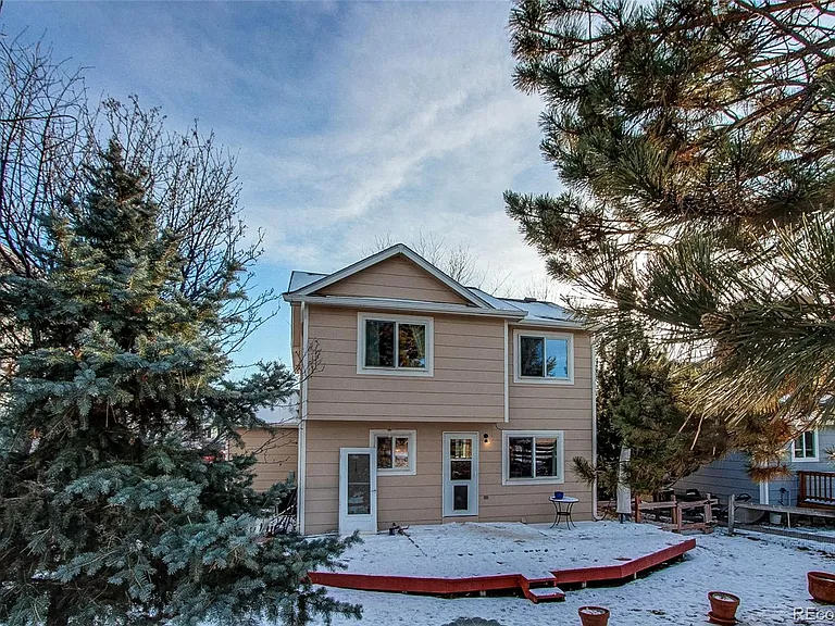 23527 Broadmoor Dr — Photo 39