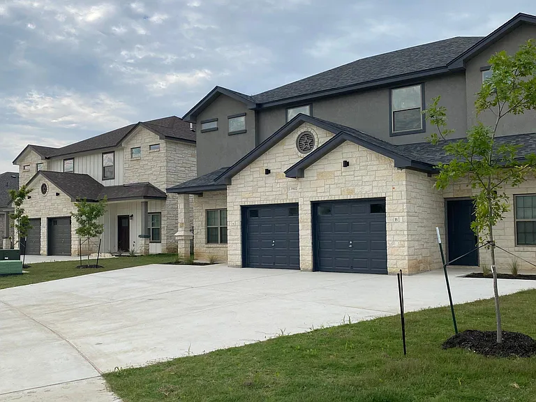 3508 Abraham Dr #B — Photo 2