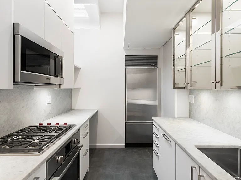 15 E 76th St #4 — Photo 3