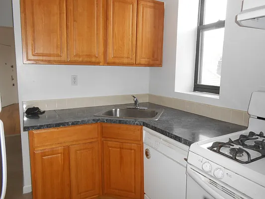 Rented by D Cherry Real Estate Associates LLC | media 12