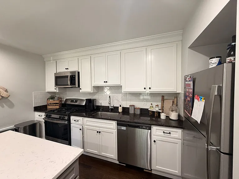 3684 Park Ave — Photo 19