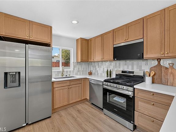 2nd image of 1829 Park Rose Ave