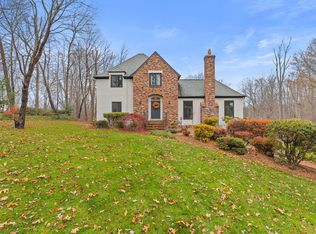 40 Hull Place, Ridgefield, CT 06877