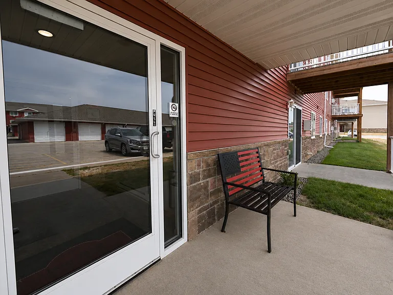 Berry Pointe Luxury Apartments — Photo 2