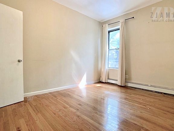 2nd image of 1722 Caton Ave APT 7