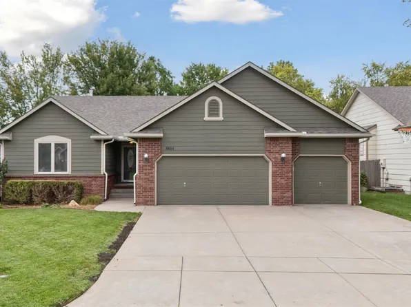 8614 W Oak Ridge Cir, Wichita, KS 67205