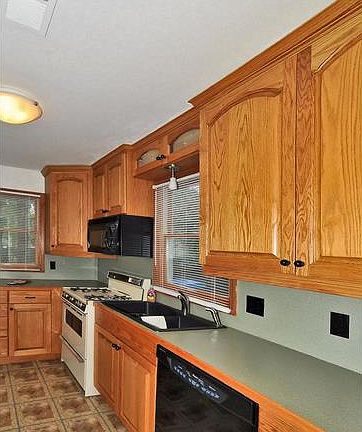 5th image of 1200 Saint Bernadette Ln