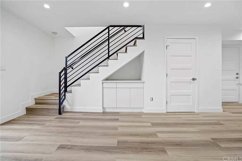 4 bed, 2.5 bath, 1450 sqft, $4,495 — Photo 1