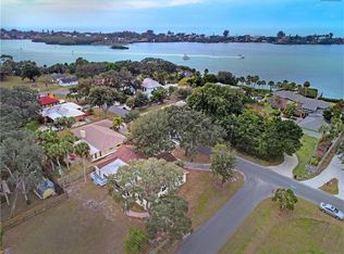 Highland St, Nokomis, FL 34275