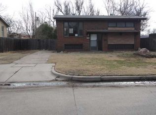 2162 S Bennett St, Wichita, KS 67213