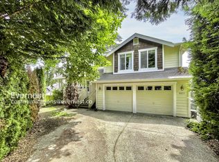 8833 NE 178th St, Bothell, WA 98011