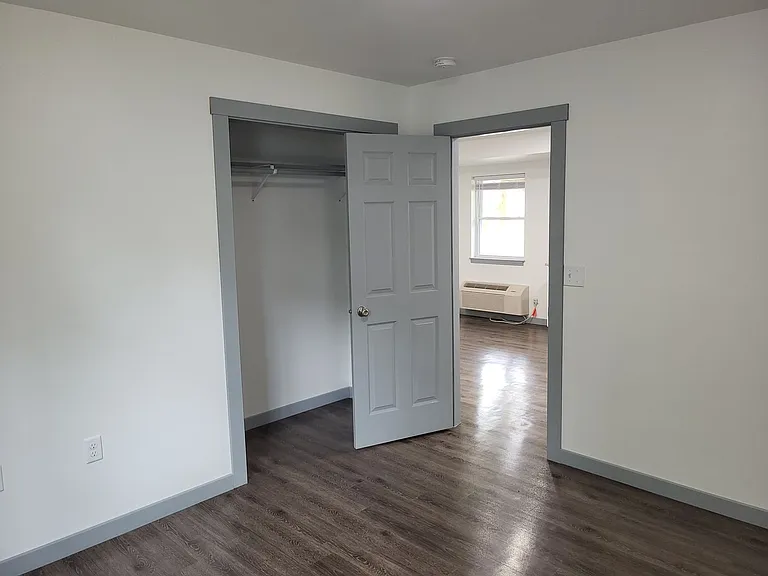 703 Ash St — Photo 8