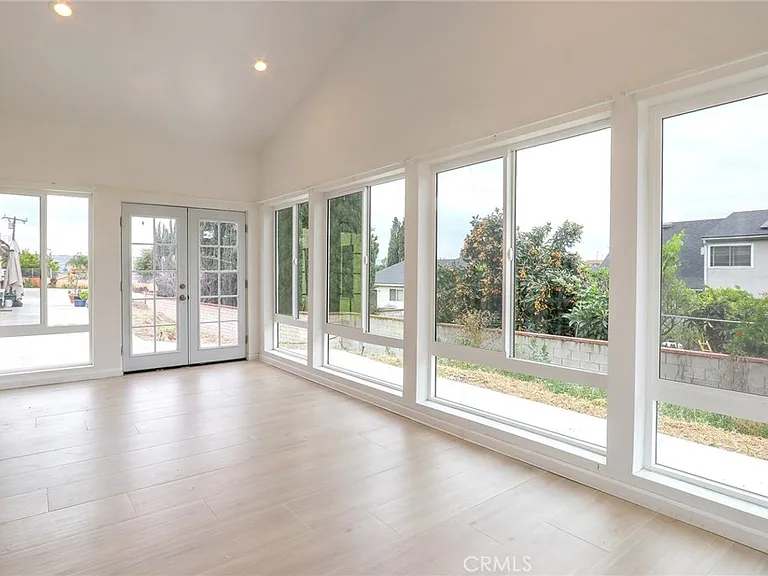 268 Macalester Dr — Photo 10