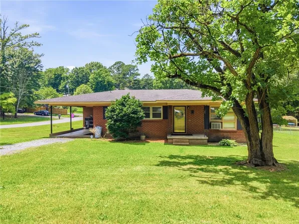 101 Jackson St, Calhoun, GA 30701