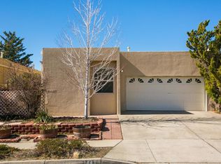 1443 Cumbres St NE, Albuquerque, NM 87112