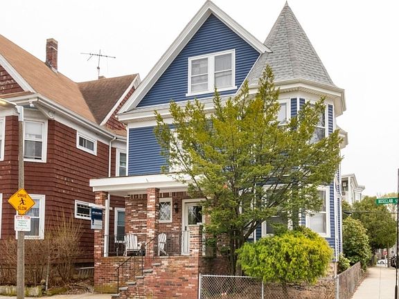 2nd image of 53 Roseclair St