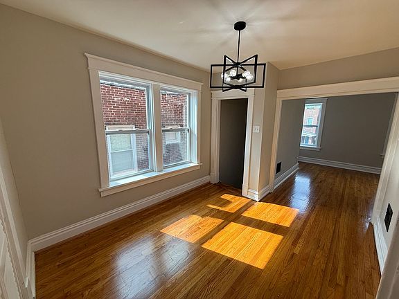 3rd image of 3916 Miami St #A