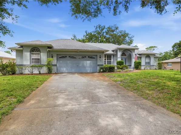 240 N Country Club Dr, Crystal River, FL 34429