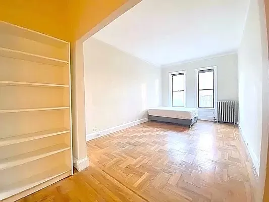 Rented by Manhattan Spaces | media 24