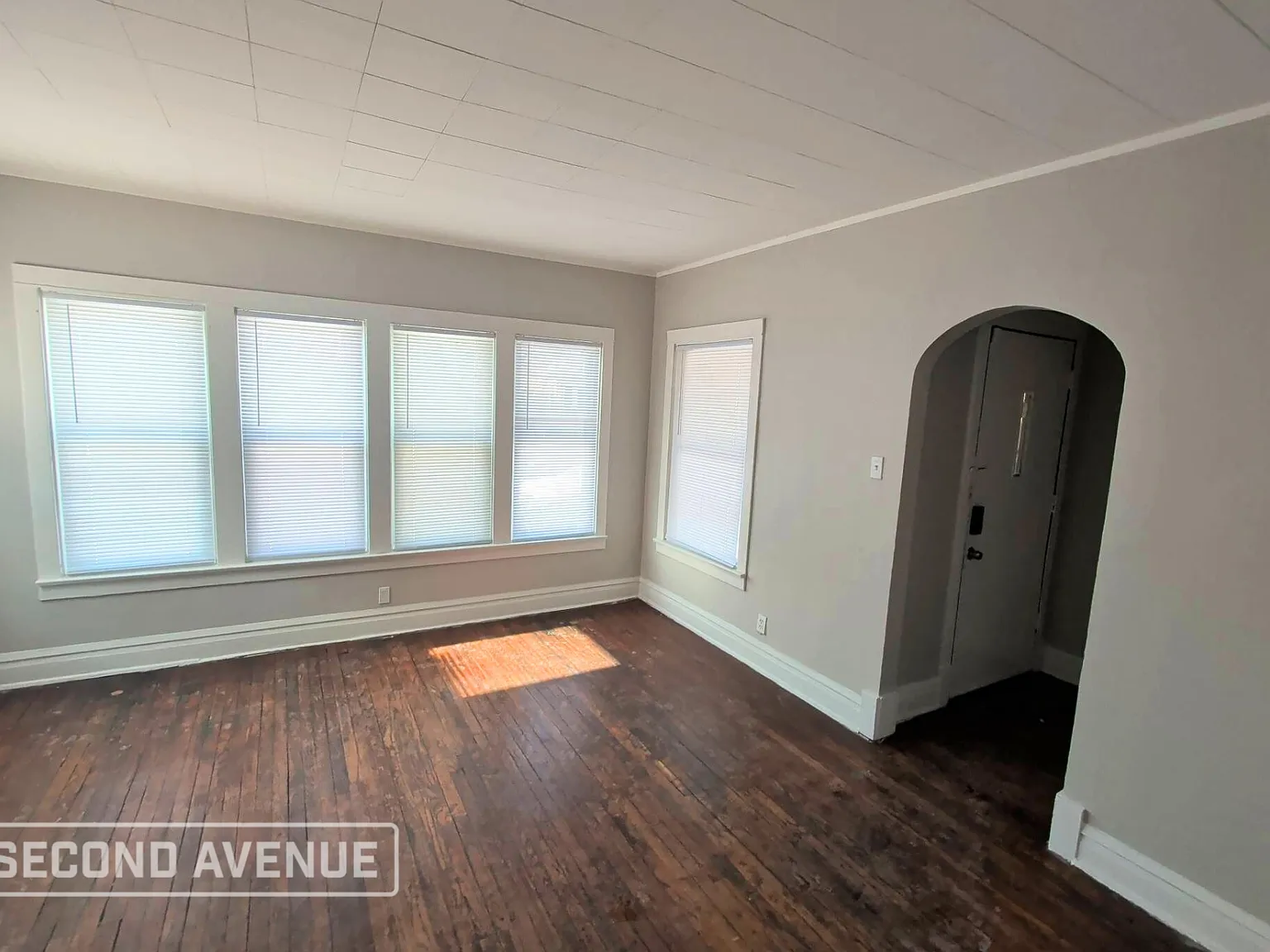 4 bed, 2.0 bath, 1503 sqft, $2,135 — Photo 3